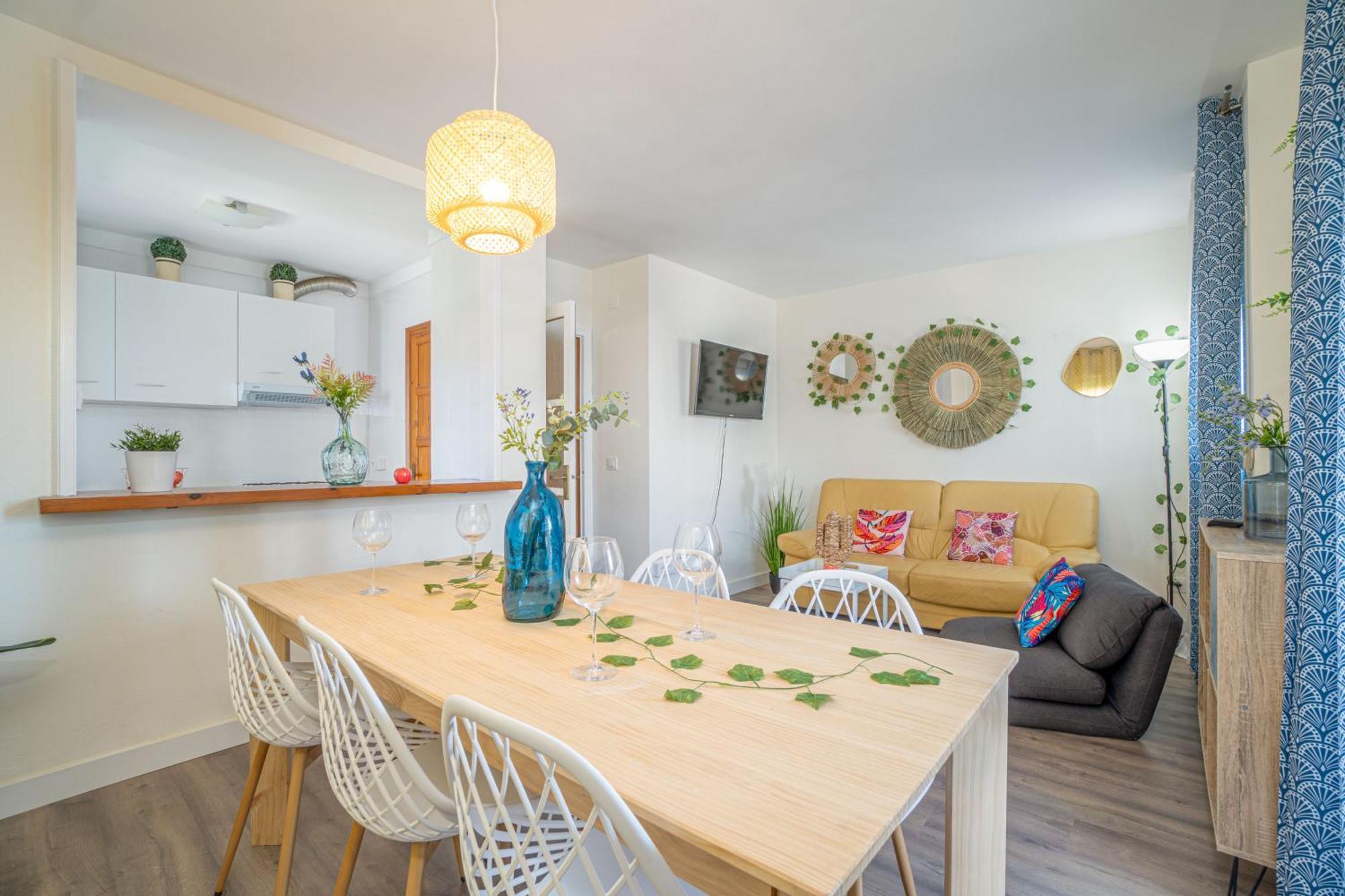 Est1-Spaciouss Appartment In The Beach, Bbq, Downtonwn, Parking, Fast Wifi Fibre Roses Extérieur photo